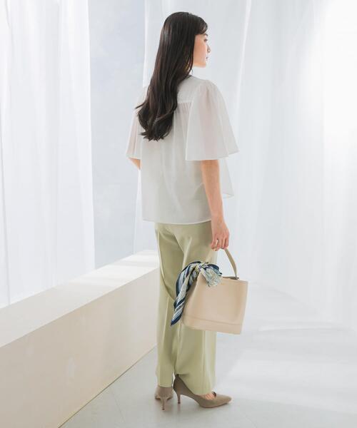 URBAN RESEARCH ROSSO WOMEN（アーバンリサーチ　ロッソ）の「ウォッシャブルギャザースリーブブラウス（シャツ/ブラウス・レディース・オフホワイト/ブラック/イエロー・FREE）」の7枚目の写真