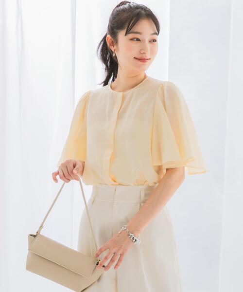 URBAN RESEARCH ROSSO WOMEN（アーバンリサーチ　ロッソ）の「ウォッシャブルギャザースリーブブラウス（シャツ/ブラウス・レディース・オフホワイト/ブラック/イエロー・FREE）」の15枚目の写真