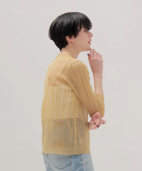 DRESSLAVE(ドレスレイブ)の「shiny sheer random rib cardigan(シャイニーシアーランダムリブカーディガン)(カーディガン/ボレロ・レディース・ゴールド・38)」の2枚目の写真