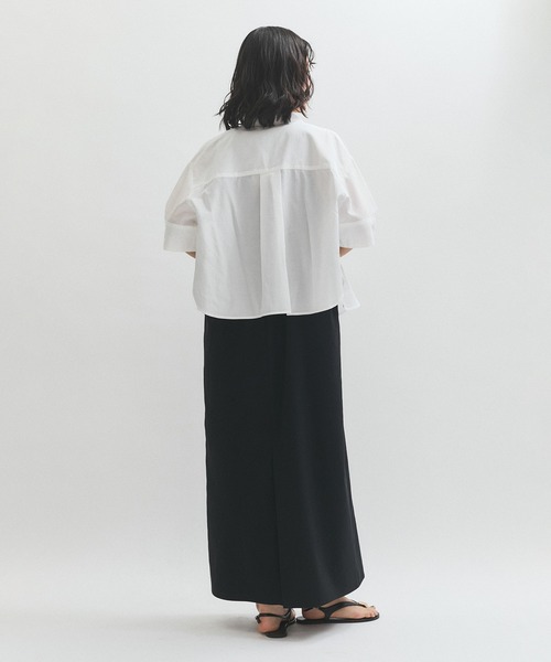 ADAM ET ROPE'(アダムエロペ)の「ハーフスリーブダブルボタンシャツ(シャツ/ブラウス・レディース・ブルー系その他4/ホワイト・FREE)」の6枚目の写真