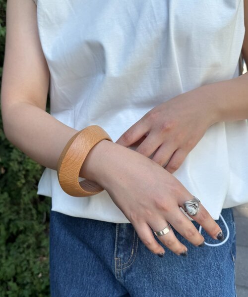 CIAOPANIC TYPY（チャオパニックティピー）の「【Aguni】ウッドバングル（ブレスレット・レディース・ブラウン/ベージュ・ONE SIZE）」の10枚目の写真