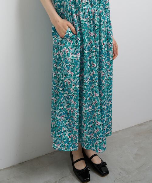 LANVIN en Bleu（ランバンオンブルー）の「Brume Dot／Lush Gardenプリントワンピース（ワンピース・レディース・ネイビー/ライトカーキ・38/36）」の9枚目の写真