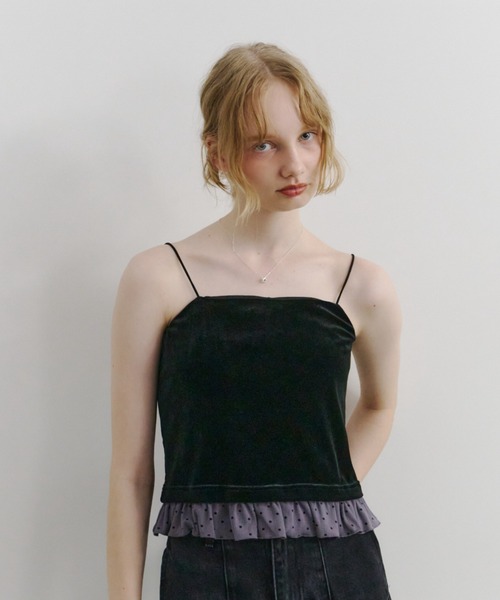 idem(イデム)の「cup in velours frill camisole / 【カップ付き】ベロアキャミソール(キャミソール・レディース・ベージュ/ブラック・FREE)」の22枚目の写真
