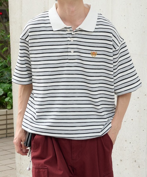 Perushu（ペルーシュ）の「クラシックワンポイント刺繍ポロシャツ（ポロシャツ・メンズ・ホワイト系その他/グリーン系その他/ネイビー/グレイッシュベージュ・MEDIUM/LARGE）」の5枚目の写真
