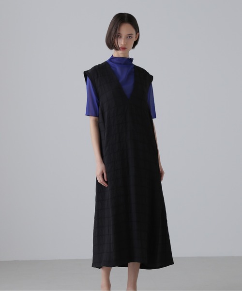 ADORE(アドーア)の「シュリンクWジャガードワンピース(ワンピース・レディース・ホワイト/ブラック・38)」の17枚目の写真