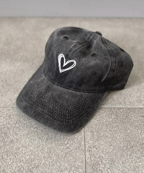 セール】【ZOZO限定】ビンテージ風ハート刺繍キャップ（キャップ