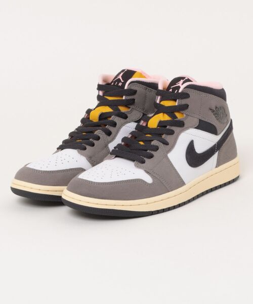 JORDAN BRAND(ジョーダンブランド)の「AIR JORDAN 1 MID SE HQ2011-100(スニーカー・メンズ・ホワイト・25.0cm/25.5cm/26.0cm/26.5cm/27.0cm/27.5cm/28.0cm/28.5cm/29.0cm/30.0cm)」の2枚目の写真