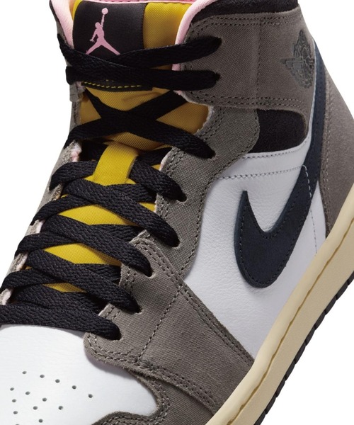 JORDAN BRAND（ジョーダンブランド）の「AIR JORDAN 1 MID SE　HQ2011-100（スニーカー・メンズ・ホワイト・25.0cm/25.5cm/26.0cm/26.5cm/27.0cm/27.5cm/28.0cm/28.5cm/29.0cm/30.0cm）」の7枚目の写真