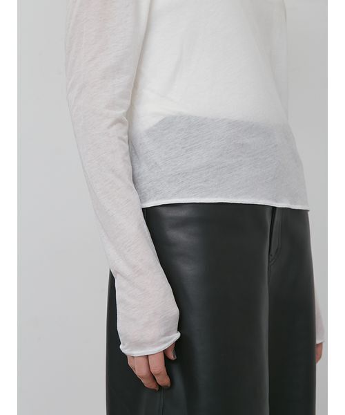 styling/(スタイリング)の「Uネック2WAYカットトップス(Tシャツ/カットソー・レディース・ブラック/カーキ/ホワイト・F)」の9枚目の写真