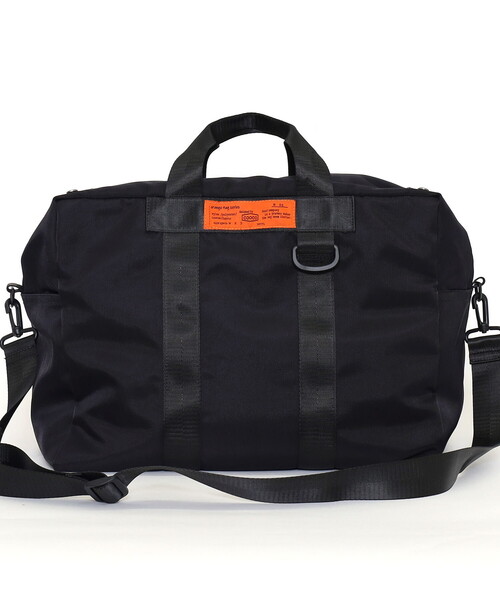 COOCO(クーコ)の「【ORANGE TAGシリーズ】 撥水ナイロンボストンバッグ/A4対応(ボストンバッグ・レディース・キャメル/ブラック/ライトベージュ・FREE)」の4枚目の写真