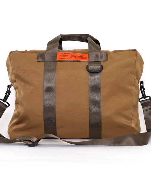 COOCO(クーコ)の「【ORANGE TAGシリーズ】 撥水ナイロンボストンバッグ/A4対応(ボストンバッグ・レディース・キャメル/ブラック/ライトベージュ・FREE)」の6枚目の写真