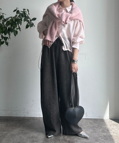 DouDou（ドゥドゥ）の「襟付シアースピンドルブラウス（シャツ/ブラウス・レディース・ブラック/カーキ/ベージュ/バイオレット/アイボリー/ピンク・FREE）」の17枚目の写真