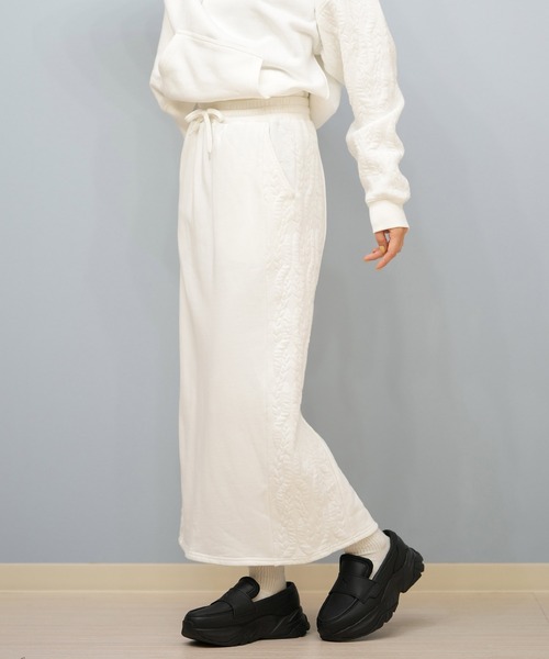 BILLABONG（ビラボン）の「BILLABONG/ビラボン スカート スウェット BF014-611（スカート・レディース・スミクロ/ホワイト・L/M）」の2枚目の写真