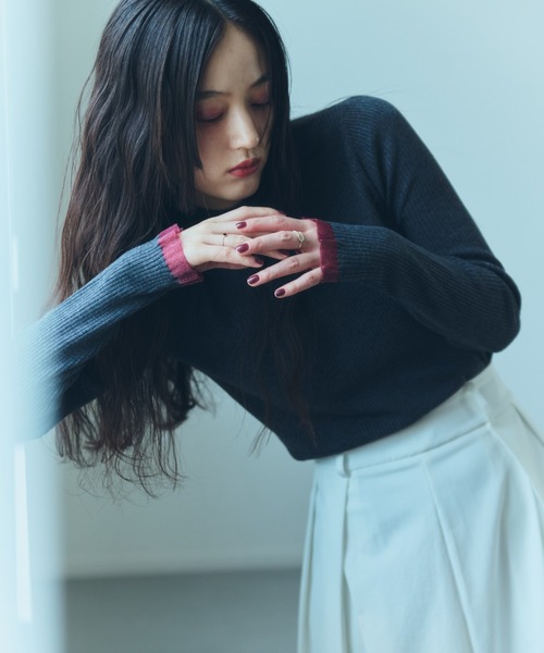 bita.(ビタ)の「袖フリルハイネックリブニット(ニット/セーター・レディース・チャコールグレー/アイボリー/ボルドー・FREE)」の17枚目の写真