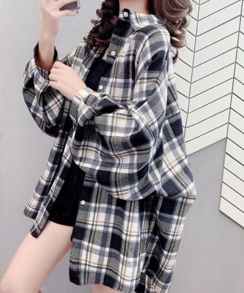 cammie(キャミー)の「チェックバリエーションサイズシャツ(シャツ/ブラウス・レディース・ベージュ/ブラック×ホワイト/ピンク/ホワイト×ブラック/オートミール/レインボー・MEDIUM/LARGE/SMALL)」の7枚目の写真