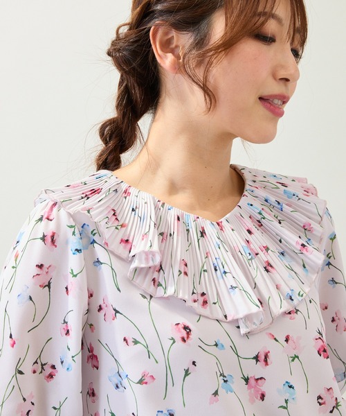 Rose Tiara(ローズティアラ)の「【セットアップ対応】フラワープリントブラウス(シャツ/ブラウス・レディース・ピンク/ブラウン・46/42/38)」の16枚目の写真