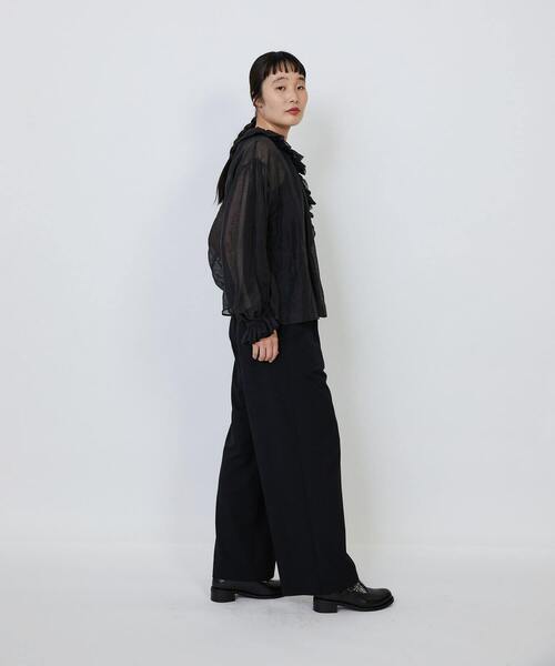 LOISIR（ロワズィール）の「エステルリネンカールマイヤーフリルデザインブラウス（シャツ/ブラウス・レディース・ブラック/ベージュ・FREE）」の5枚目の写真