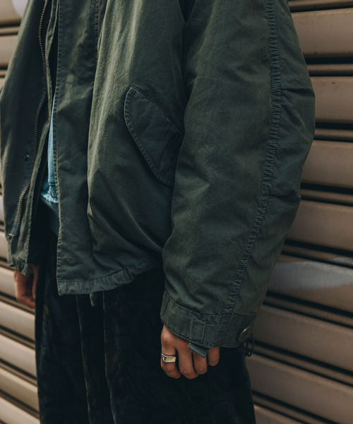 JOURNAL STANDARD(ジャーナルスタンダード)の「M65 ショート モッズ ガーメントダイ / ライナー付き(ミリタリージャケット・メンズ・チャコールグレー/ブラック/パープル/カーキ・SMALL/MEDIUM/LARGE)」の19枚目の写真