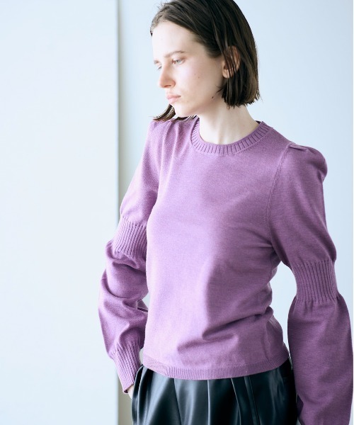 Marilyn Moon(マリリンムーン)の「14g wool modern sleeve top(ニット/セーター・レディース・ブラック/パープル/チャコールグレー/ベージュ・FREE)」の4枚目の写真