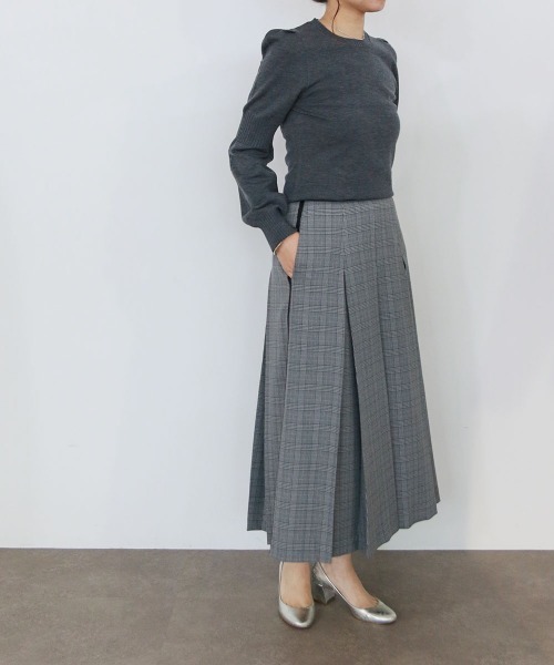 Marilyn Moon(マリリンムーン)の「14g wool modern sleeve top(ニット/セーター・レディース・ブラック/パープル/チャコールグレー/ベージュ・FREE)」の14枚目の写真
