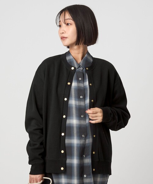 green label relaxing（グリーンレーベルリラクシング）の「メタル調 ドットボタン カーディガン（カーディガン/ボレロ・レディース・ブラック/ベージュ/ロイヤルブルー・FREE）」の15枚目の写真