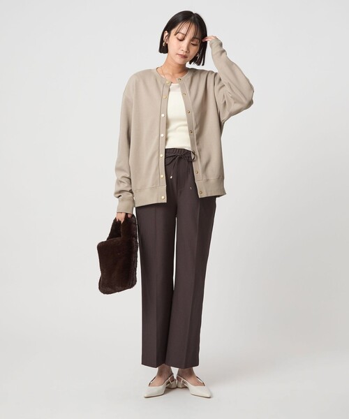 green label relaxing（グリーンレーベルリラクシング）の「メタル調 ドットボタン カーディガン（カーディガン/ボレロ・レディース・ブラック/ベージュ/ロイヤルブルー・FREE）」の21枚目の写真