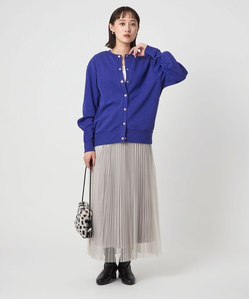 green label relaxing（グリーンレーベルリラクシング）の「メタル調 ドットボタン カーディガン（カーディガン/ボレロ・レディース・ブラック/ベージュ/ロイヤルブルー・FREE）」の18枚目の写真