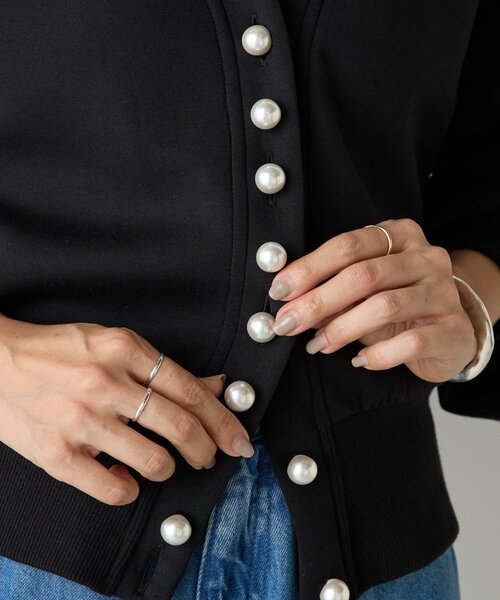 BEARDSLEY（ビアズリー）の「パール釦ダンボールカーディガン（カーディガン/ボレロ・レディース・グレー/ブラック・FREE）」の17枚目の写真