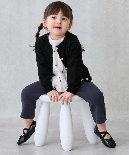 petit main（プティマイン）の「【リンク】パールボタンニットカーディガン（カーディガン/ボレロ・キッズ・ブラック/トップグレー/レッド/アイボリー・M/S/L）」の9枚目の写真