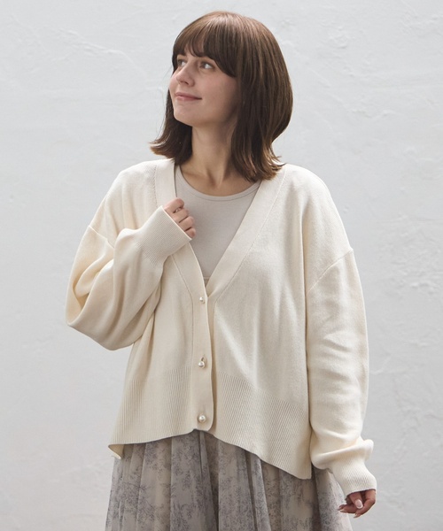 petit main(プティマイン)の「【リンク】パールボタンニットカーディガン(カーディガン/ボレロ・キッズ・ブラック/トップグレー/レッド/アイボリー・M/S/L)」の7枚目の写真