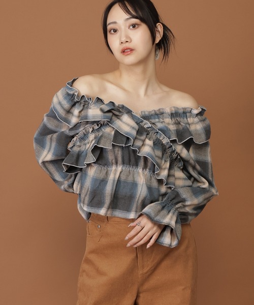 3.3 Field Trip （3.3フィールドトリップ）の「3.3 Field Trip／アソートクロスフリルブラウス（シャツ/ブラウス・レディース・その他2/その他3/その他1/オフホワイト/ブルー/ブラック・FREE）」の6枚目の写真