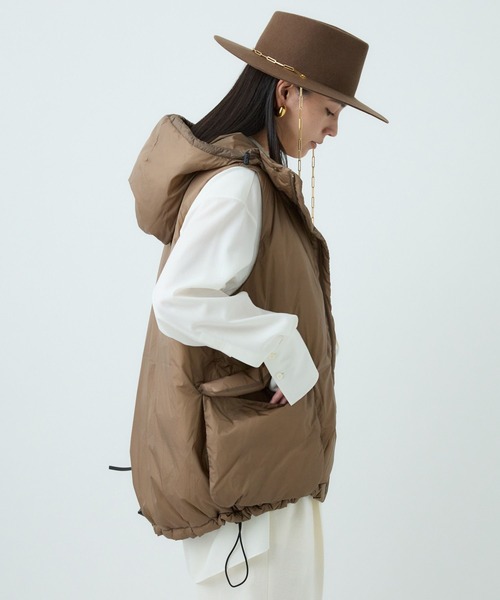 Chaos（カオス）の「Chaos(カオス)/ ◇REMI RELIEF◇別注ダウンベスト（ダウンベスト・レディース・スミクロ/モカ・FREE）」の19枚目の写真