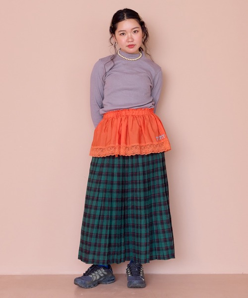 MARKEY'S（マーキーズ）の「裏起毛テレコハイネックトップス/おとな（Tシャツ/カットソー・レディース・レッド/イエロー/グレー/ブラック・160cm）」の7枚目の写真