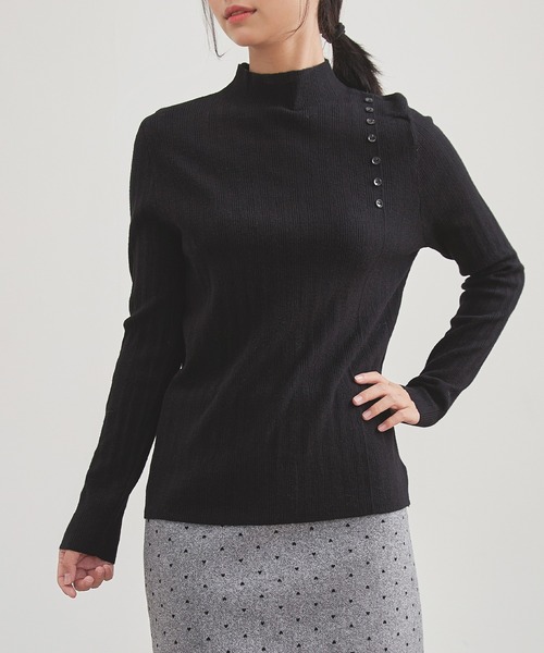 Lace Ladies(レースレディース)の「オフネック ボタン ランダムリブ ニット トップス(ニット/セーター・レディース・ベージュ/ブラック/アイボリー/ダークグレー・FREE)」の3枚目の写真