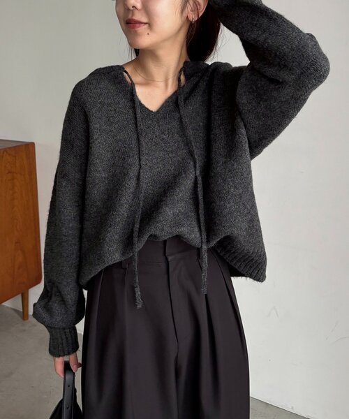 CAPRICIEUX LE'MAGE（カプリシューレマージュ）の「【前後2WAY】もちふわ2WAYスキッパーニット（ニット/セーター・レディース・モカ/ボルドー/チャコールグレー/アイボリー・FREE）」の8枚目の写真