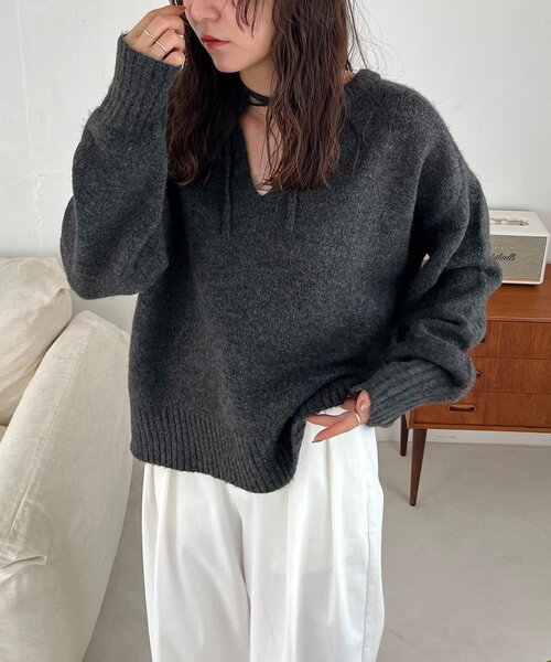 CAPRICIEUX LE'MAGE（カプリシューレマージュ）の「【前後2WAY】もちふわ2WAYスキッパーニット（ニット/セーター・レディース・モカ/ボルドー/チャコールグレー/アイボリー・FREE）」の12枚目の写真