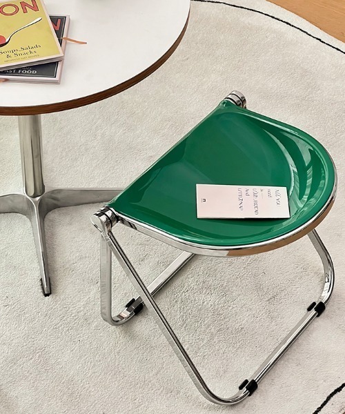 Made in I（メイドインアイ）の「Folding mid century chair stool（家具・レディース・オレンジ/イエロー/グリーン/ホワイト/クリア/グレー/ブラック・FREE）」の5枚目の写真