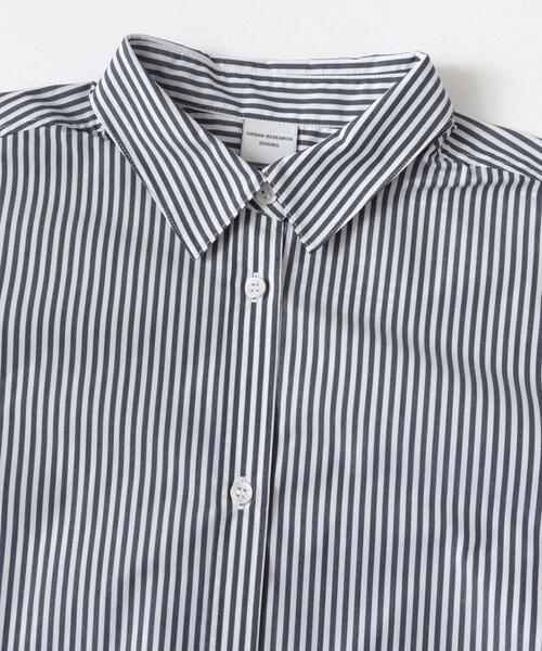 URBAN RESEARCH DOORS(アーバンリサーチドアーズ)の「『UR TECH』レギュラーカラーオーバーシャツ(シャツ/ブラウス・レディース・ブルー系その他/ライトブルー・MEDIUM)」の3枚目の写真