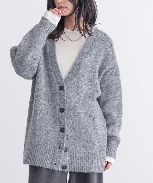 for/c（フォーシー）の「ゆったりVネックカーディガン【サスティナブル】（カーディガン/ボレロ・レディース・グレー/ブラウン・M/L）」の3枚目の写真