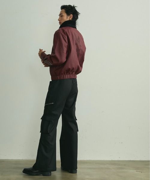 BLANK HOTEL（ブランクホテル）の「Back Embroideried Corduroy Collar Faux Leather Blouson / コーデュロイ襟バック刺繍フェイクレザーブルゾン（ブルゾン・メンズ・ブラック/レッド・M/L）」の17枚目の写真