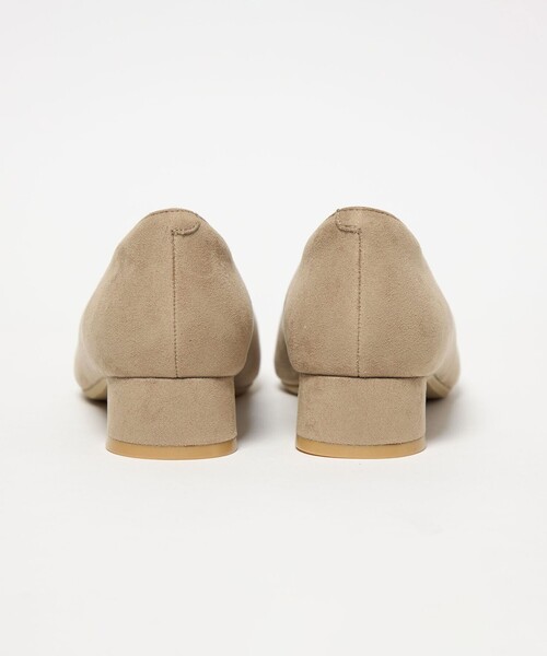 green label relaxing(グリーンレーベルリラクシング)の「ポインテッド バックル パンプス 晴雨兼用 撥水(パンプス・レディース・ベージュ/オフホワイト/ブラック・25cm/24.5cm/24cm/23.5cm/23cm/22.5cm)」の9枚目の写真