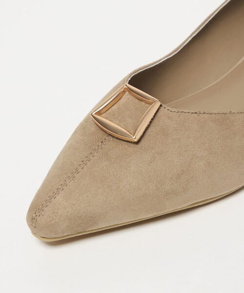 green label relaxing(グリーンレーベルリラクシング)の「ポインテッド バックル パンプス 晴雨兼用 撥水(パンプス・レディース・ベージュ/オフホワイト/ブラック・25cm/24.5cm/24cm/23.5cm/23cm/22.5cm)」の12枚目の写真