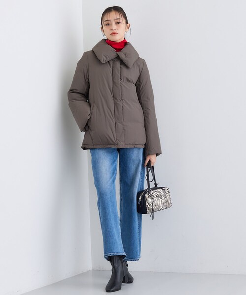 INDIVI（インディヴィ）の「【撥水／洗える／デザイン衿】ステッチレス ショートダウンコート（ダウンジャケット/コート・レディース・アイボリー/ブラック/ダークブラウン・38/36/19/15 /13/05/40）」の22枚目の写真