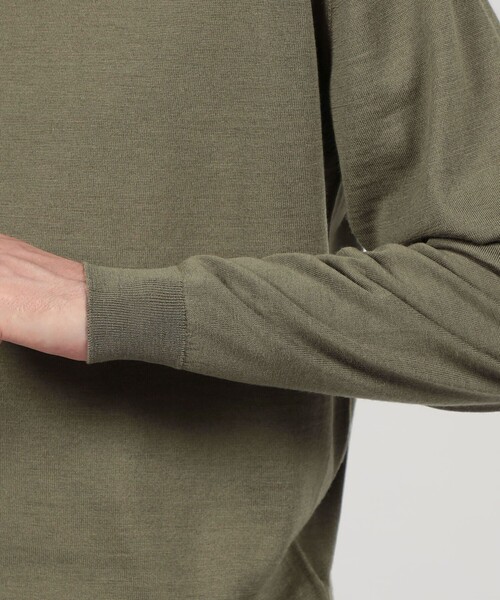 JOHN SMEDLEY LEVINE メリノウールタートルネックニット（ニット