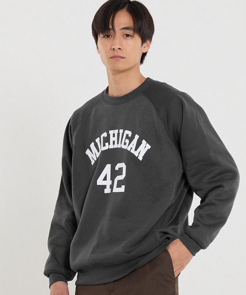 coca（coca）（コカ）の「裏起毛ラグランプリントトレーナー（スウェット・メンズ・チャコール/ライトグレー・XL/M/L）」の2枚目の写真