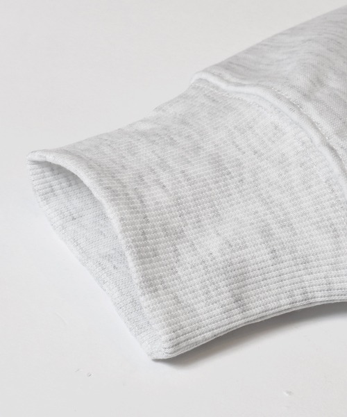 coca（coca）（コカ）の「裏起毛ラグランプリントトレーナー（スウェット・メンズ・チャコール/ライトグレー・XL/M/L）」の14枚目の写真