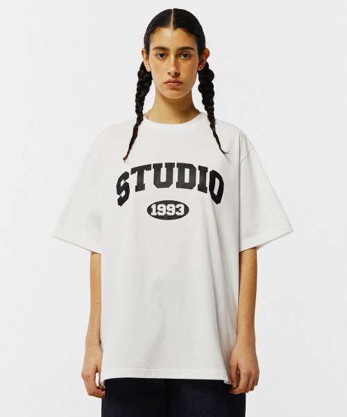 1993STUDIO（1993スタジオ）の「スタジオアーチロゴTシャツ_ホワイト（Tシャツ/カットソー・レディース・その他・SMALL/MEDIUM/LARGE）」の5枚目の写真