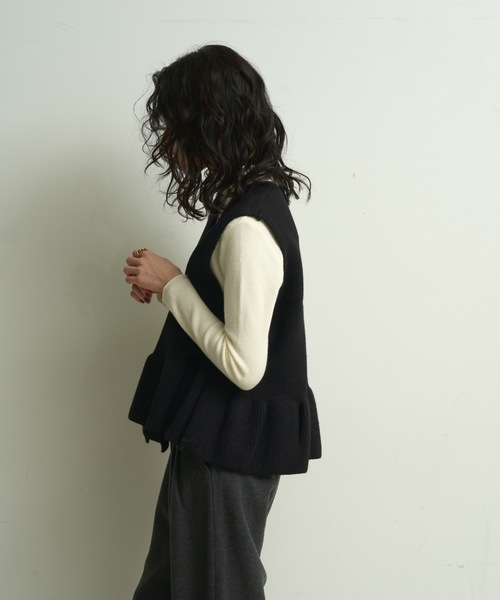 Lutim by u（ルチバイユー）の「Washable peplum knit vest