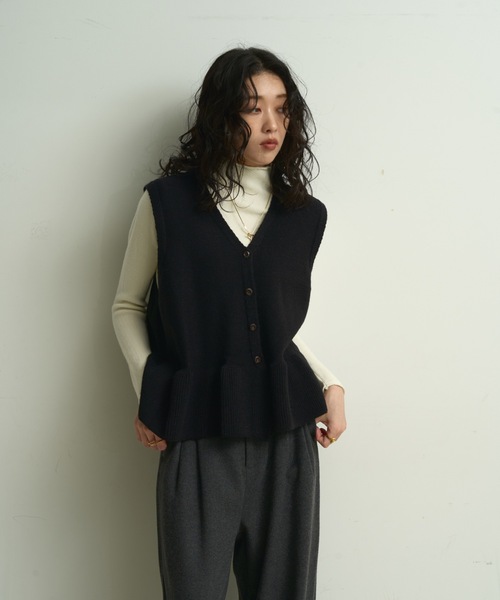 Lutim by u（ルチバイユー）の「Washable peplum knit vest