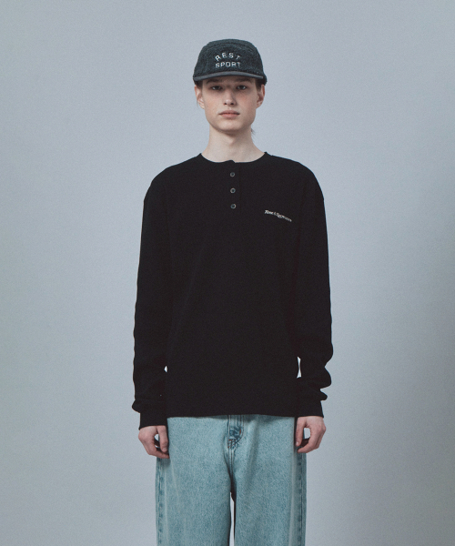 Rest&Recreation（レストアンドレクリエーション）の「HENLEY NECK TOP - BLACK（Tシャツ/カットソー・レディース・その他・ONE）」の3枚目の写真